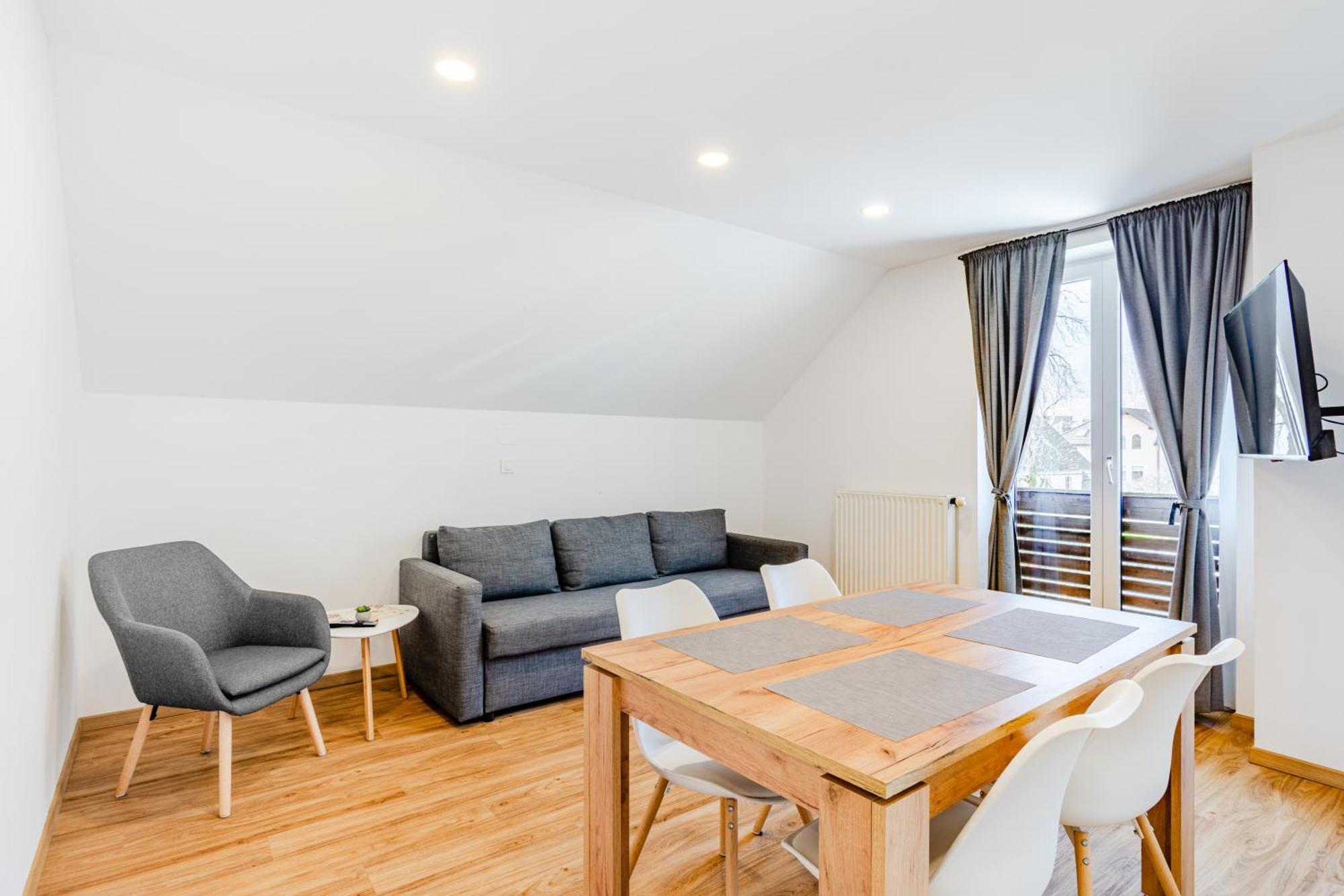 Apartments Skok With Rafting And Free Parking Bovec Δωμάτιο φωτογραφία
